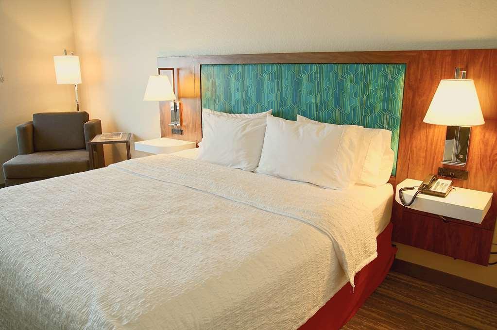 Hampton Inn & Suites Cathedral City Quarto foto